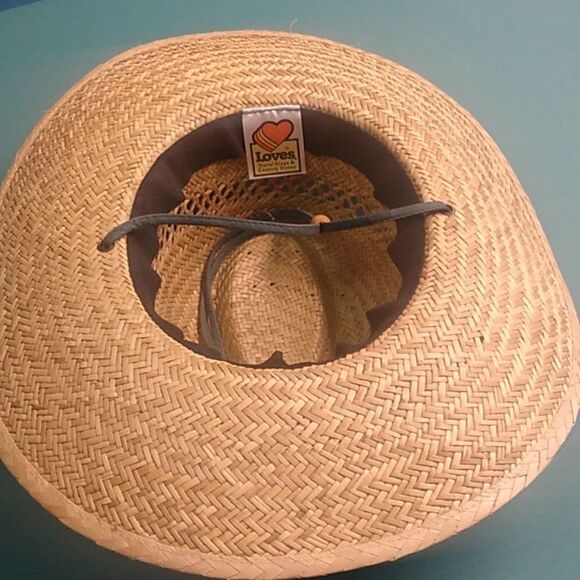 Love Tan Grooming Kit with Essential Tools - Picture 2 of 5